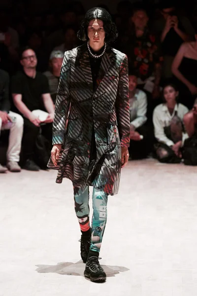 Look 13